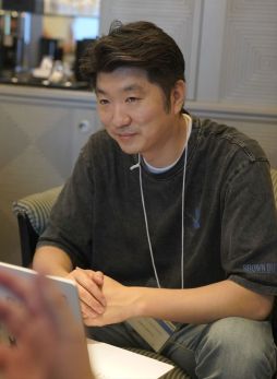 ���������꡼ No.003�Υ���ͥ������ / V���������������äѤ���RPG�֥֥饦�������2�פ��ܻؤ��ϡֻ¿��ʲ��ʤ��ס����꡼����٤��륭�ࡦ�����ۻ���ä�ʹ������TGS2025��