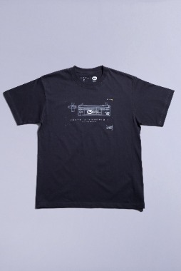 画像ギャラリー No.007のサムネイル画像 / 「DEATH STRANDING 2: ON THE BEACH」×「ヤマト運輸」コラボ,限定グッズ第1弾のTシャツを本日発売。コラボデザインの段ボールでお届けも