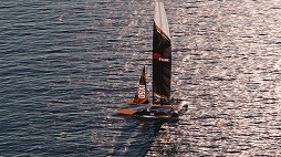 ���������꡼ No.003�Υ���ͥ������ / ��®90km�ʾ��������륻����󥰡��ܡ��ȶ��������Hydrofoil Generation�ס������꡼����������2��17���˥�������