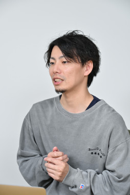 ���������꡼ No.015�Υ���ͥ������ / �Υ��󥿥ӥ塼�ϡֳ� ���������פ������ȥХȥ�ο�������ڤ��󤯡��ץ��ǥ塼�����������ٹ��᤬������沈����ؤΤ������