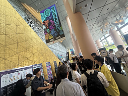 ꡼ No.001Υͥ / BitSummit the 13thץɤޤϡ֥饿פ˷ꡪ4Gamerޤϡޥ1ĤեɤμĶ¿ͤѲSRPGNever's EndסBitSummit