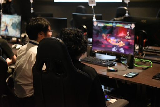 画像ギャラリー No.004のサムネイル画像 / 「シャドバWB」2弾の新規レジェンドレア「流れ堕つ冥河・カローン」を独占公開。合同企業対抗戦のメディア枠で優勝してもぎ取ってきました