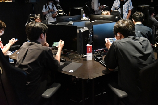 画像ギャラリー No.005のサムネイル画像 / 「シャドバWB」2弾の新規レジェンドレア「流れ堕つ冥河・カローン」を独占公開。合同企業対抗戦のメディア枠で優勝してもぎ取ってきました