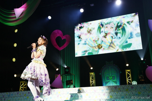 画像ギャラリー No.006のサムネイル画像 / 総勢30名のアイドルが夢の共演! 「ひみつのアイプリ×プリパラ」パワフル&ハートフルなライブをレポート