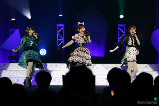 画像ギャラリー No.023のサムネイル画像 / 総勢30名のアイドルが夢の共演! 「ひみつのアイプリ×プリパラ」パワフル&ハートフルなライブをレポート