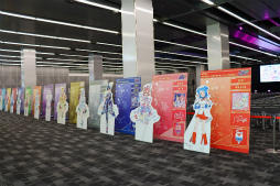 画像ギャラリー No.014のサムネイル画像 / 2m超の特大ムギちゃんやステージイベントで大盛り上がり! 「アイプリワールド2025」をレポート