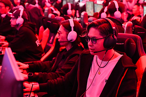 画像ギャラリー No.027のサムネイル画像 / 新作MMORPG「レイヴン2」の先行体験会をレポート。インフルエンサーが率いる3ギルドが,20vs.20vs.20のGvGコンテンツ「古代城塞」で激突!【PR】