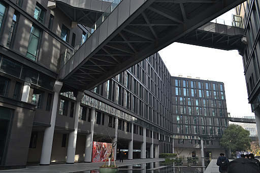 ���������꡼ No.002�Υ���ͥ������ / �Υ��󥿥ӥ塼��¸�ߤ��ʤ��ʤ鼫ʬ�����Ǻ�äƤ��ޤ���������ҡ��������塼������FragPunk�פ���ʻפ��Ǻ��줿��������ä�