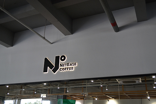 ���������꡼ No.005�Υ���ͥ������ / �Υ��󥿥ӥ塼��¸�ߤ��ʤ��ʤ鼫ʬ�����Ǻ�äƤ��ޤ���������ҡ��������塼������FragPunk�פ���ʻפ��Ǻ��줿��������ä�