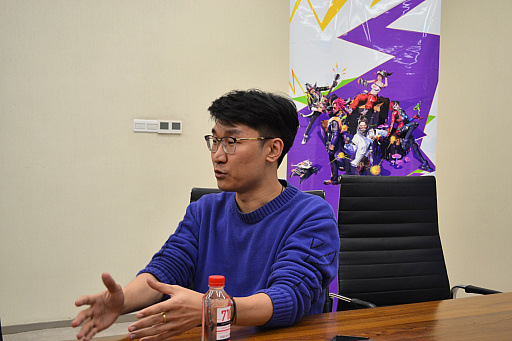 ���������꡼ No.008�Υ���ͥ������ / �Υ��󥿥ӥ塼��¸�ߤ��ʤ��ʤ鼫ʬ�����Ǻ�äƤ��ޤ���������ҡ��������塼������FragPunk�פ���ʻפ��Ǻ��줿��������ä�