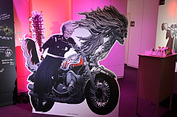 画像ギャラリー No.028のサムネイル画像 / 「『HUNDRED LINE -最終防衛学園-』プレミアム試遊会&完成発表会」レポート。小高和剛氏らが守りたいものは,TooKyo Gamesの命運!?