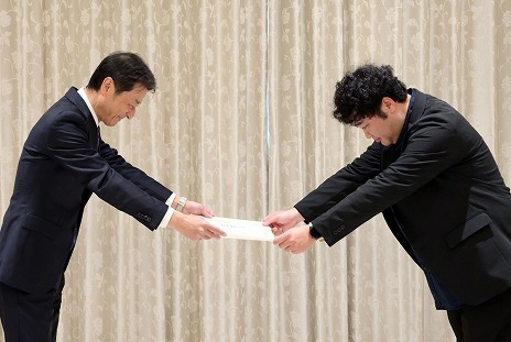 ���������꡼ No.004�Υ���ͥ������ / �֥�ߥ��Υ��ȥꥨ�פȡֿ�����ٻ��פ��������å��档�ե��å����ﳲ�ɻߤ�ơ��ޤˤ����ǥ�����Ǽ�ʪ���������ƽ���о�