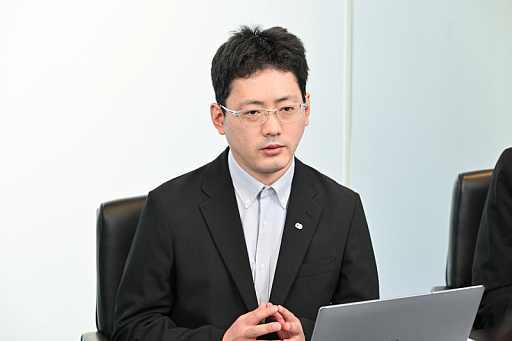 ꡼ No.003Υͥ / Υ󥿥ӥ塼ϡֹȤϣѻΤμ 쥹ꥢʤΥȥꥨפϡե󤬰¿Ǥ벦ƻλž夬ˡطʤ˹줿տޤ䤳Ȥ