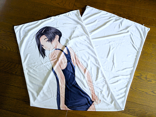 画像ギャラリー No.015のサムネイル画像 / 抱き枕(カバー)は質のいい睡眠にもつながる? 「VVプリズム」に登場する“ななみ”のものを購入してみた(「買い物Surfer」第26回)