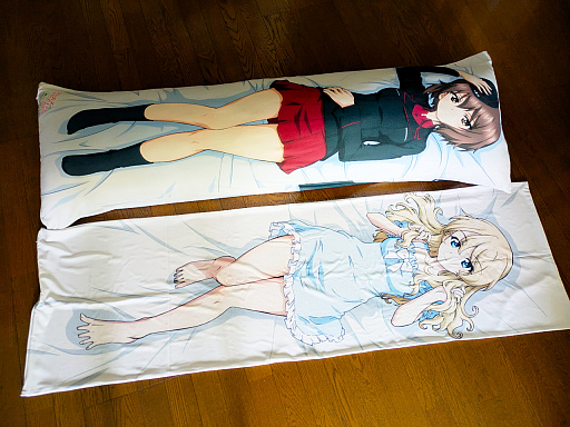 画像ギャラリー No.017のサムネイル画像 / 抱き枕(カバー)は質のいい睡眠にもつながる? 「VVプリズム」に登場する“ななみ”のものを購入してみた(「買い物Surfer」第26回)