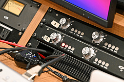 画像ギャラリー No.006のサムネイル画像 / 竹達彩奈さん,怒る。「LINE おまかせレンジャー」半周年記念,人間になったコニーの“怒りボイス”収録にお邪魔した