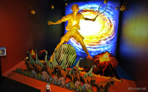 画像ギャラリー No.007のサムネイル画像 / 「手塚ゾーン」黄金像に跡部様の立像も! フォトスポット&等身大パネルで楽しむ「アニメ『テニスの王子様』展」東京会場レポート