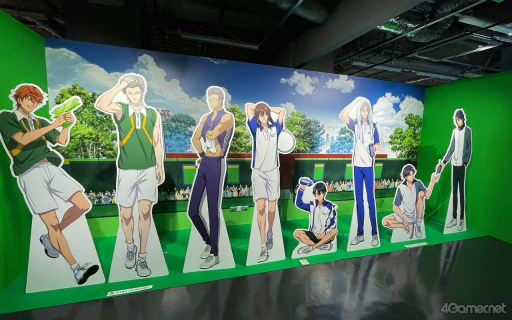 画像ギャラリー No.008のサムネイル画像 / 「手塚ゾーン」黄金像に跡部様の立像も! フォトスポット&等身大パネルで楽しむ「アニメ『テニスの王子様』展」東京会場レポート