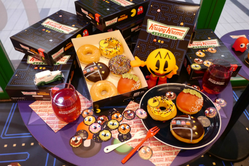 画像ギャラリー No.020のサムネイル画像 / 誕生日を控えたパックマンが,渋谷のドーナツ店で1日店長を務める。「パックマン」×「クリスピー・クリーム・ドーナツ」コラボレポート