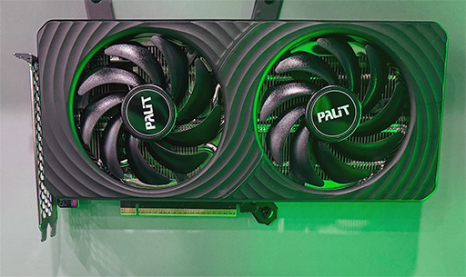 画像ギャラリー No.004のサムネイル画像 / 2スロットサイズでGeForce RTX 5090を搭載したグラフィックスカードのコンセプトモデルをPalitブースで展示