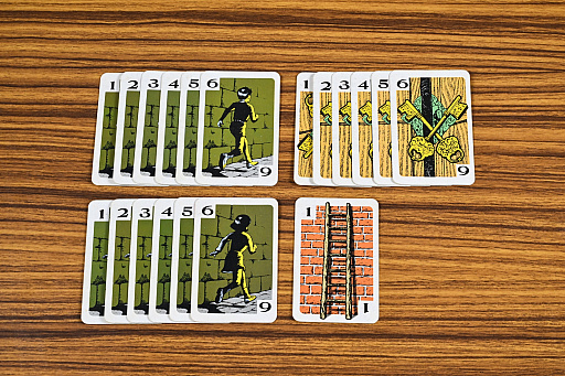 画像ギャラリー No.007のサムネイル画像 / バンダイのボードゲームと言えばコレ! 知恵と勇気と力で立ち向かう「おばけ屋敷ゲーム」 昭和・平成レトロボードゲーム大百科 第6回