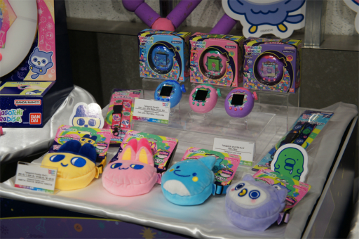 画像ギャラリー No.011のサムネイル画像 / たまごっちシリーズ最新作「Tamagotchi Paradise」は,お世話の視点を切り替えられる“ズーム機能”を搭載。開発背景などが語られた発表会をレポート