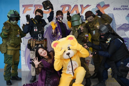 ���������꡼ No.010�Υ���ͥ������ / �桼�ӡ��������եȼ�š�FPS Day X�ײ���ݡ��ȡ���UBIDAY�פΰ����ҤϷ����Ѥ������⥳�ߥ�˥ƥ��򲹤�³���Ƥ���