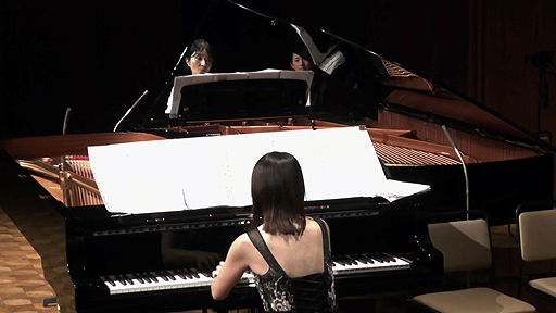 画像ギャラリー No.003のサムネイル画像 / 東野美紀氏の名曲が2台ピアノできらめいた! 「NEVER ENDING MELODIES」レポート