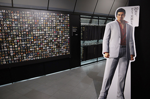 画像ギャラリー No.001のサムネイル画像 / 「龍が如く」冠婚葬祭展レポート。結婚,葬儀,兄弟の盃を交わす……人生のドラマをテーマに「龍が如く」らしさを味わえる