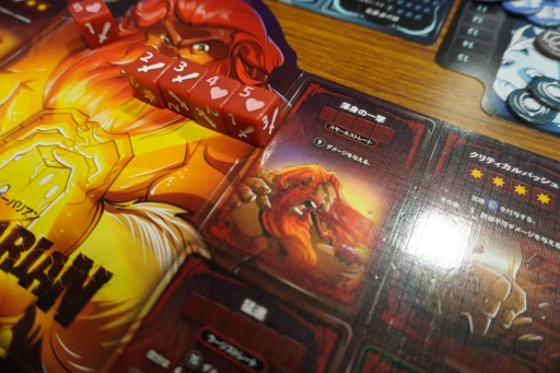 画像ギャラリー No.008のサムネイル画像 / ダイスをジャラジャラ,揃えてドカン! ド派手な対戦ダイスゲーム「DICE THRONE」をゲムマ会場で遊んできた