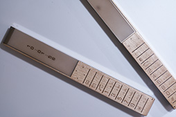 ���������꡼ No.040�Υ���ͥ������ / ���λ���ˤ����ߤ���������Υ��󥻥ץȥ�ǥ���о졣�̿��Ǹ����au Design project 15��ǯ��ǰŸ����ץ�ݡ���