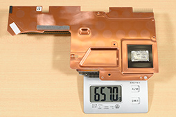 画像ギャラリー No.032のサムネイル画像 / 「PlayStation 5」分解レポート。ソニーらしいこだわりに満ちた設計を,実機をバラして改めて確認してみた