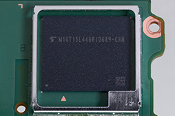 画像ギャラリー No.026のサムネイル画像 / 「Nintendo Switch 2」分解レポート。Switchの構造を踏襲しつつ,信頼性を高める工夫が随所に見られる