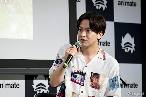 ���������꡼ No.001�Υ���ͥ������ / ��ͥ������ͤ�������Ŀ��餵�󤬷뺧���ֻŻ����Ф��������º�ɤ�ǰ��������������ڤ�¸�ߡ�