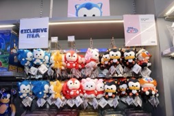 画像ギャラリー No.013のサムネイル画像 / 「SEGA STORE TOKYO」オープニングセレモニーをレポート。店舗限定アイテムも含め多彩なラインナップに注目だ