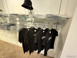 画像ギャラリー No.025のサムネイル画像 / K-POPバーチャルアイドル「PLAVE」日本公演記念ポップアップストアを現地レポート。フォトスペースの仕掛けや限定グッズをチェック!