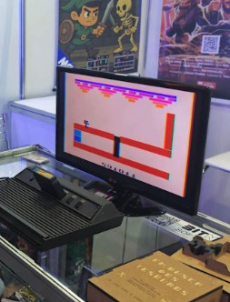���������꡼ No.009�Υ���ͥ������ / ����Atari 2600�ο���������³���롤�֥饸��ȯ�Υ�ȥ�������ǥ٥��å�Bitnamic Software