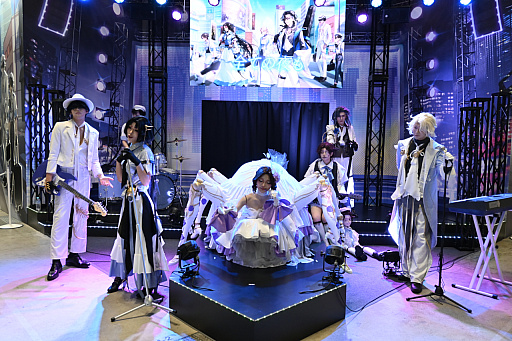 ���������꡼ No.081�Υ���ͥ������ / �֥��ߥå��ޡ����å�107�ץ�ݡ���NIKKE�פ�֥��ƥ饽��ס֥֥饦�������2�פʤɤΥ֡����Ǹ��������ץ쥤�䡼�򻣱Ƥ��Ƥ���