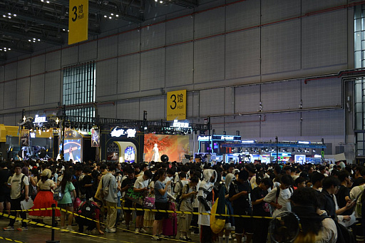 画像ギャラリー No.004のサムネイル画像 / 中国オタクの最前線「BiliBili World 2025」は,チケット30万枚が35秒で完売。ゲーム関連の出展が増え,目が離せないイベントに