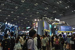 画像ギャラリー No.023のサムネイル画像 / 中国オタクの最前線「BiliBili World 2025」は,チケット30万枚が35秒で完売。ゲーム関連の出展が増え,目が離せないイベントに