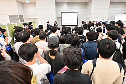 画像ギャラリー No.004のサムネイル画像 / ゲーム業界に特化した就活イベント,第3回「キャリアクエスト」開催。国内ゲームメーカー7社が業界で働きたい学生に企業説明会を実施