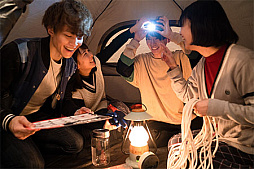 画像ギャラリー No.003のサムネイル画像 / クトゥルフ神話を題材としたリアル脱出ゲーム「狂気の山脈からの脱出」,10月9日より開催。テントの中で謎解き体験。ホラー要素もあり