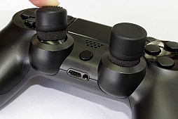 画像ギャラリー No.005のサムネイル画像 / アンサー,FPSにおけるエイムの操作性向上を謳うDUALSHOCK 4用スポンジ