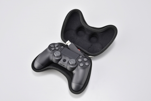 画像ギャラリー No.005のサムネイル画像 / DUALSHOCK 4やDUALSHOCK 3をしまっておける専用ケースがアンサーから登場
