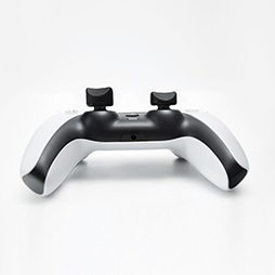 画像ギャラリー No.004のサムネイル画像 / アンサー,親指を置きやすいくぼみが付いたPS5用スティックアタッチメントを発売