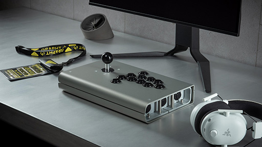 画像ギャラリー No.003のサムネイル画像 / ユーザー独自のアーケードスティックを作れる製品「iO」が発売。ボタンやスティック,外装を選んで注文できる