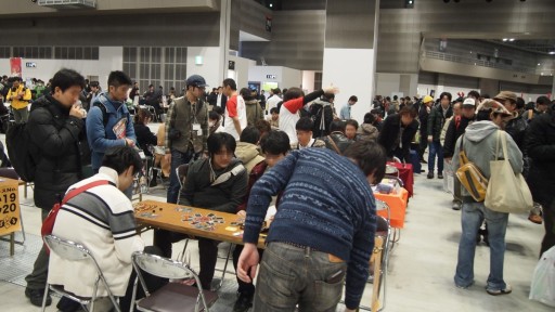 画像ギャラリー No.001のサムネイル画像 / ボードゲームの祭典「ゲームマーケット2016秋」レポート。ゲームマーケット大賞は,すまいる120円工房の「ビンジョー×コウジョー」が受賞