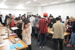 画像ギャラリー No.008のサムネイル画像 / ボードゲームの祭典「ゲームマーケット2016秋」レポート。ゲームマーケット大賞は,すまいる120円工房の「ビンジョー×コウジョー」が受賞