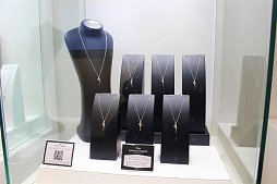 ���������꡼ No.007�Υ���ͥ������ / �֥ĥ����ơפ�֥����ӥ��פʤɤΥ���饯�������奨�꡼�����äѤ������奨�꡼����ŹU-TREASURE�����ȥᥤ�ȥӥ�˰�ž