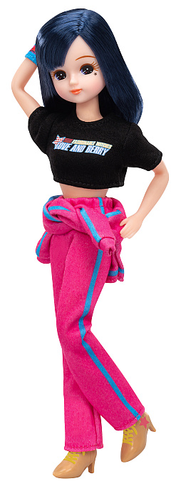 画像ギャラリー No.005のサムネイル画像 / 「オシャレ魔女 ラブ and ベリー」コラボスタイルの「リカちゃん」の予約受付を開始。ラブリーストロベリーなどの衣装が付属